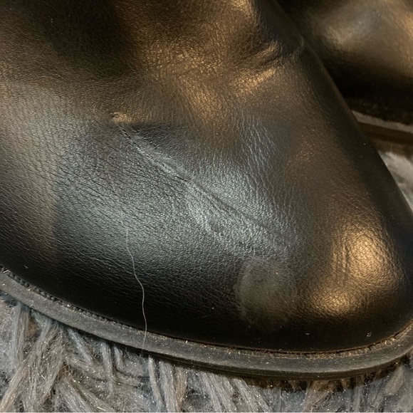 Ladies Short Black Guess Booties - Picture 5 of 8